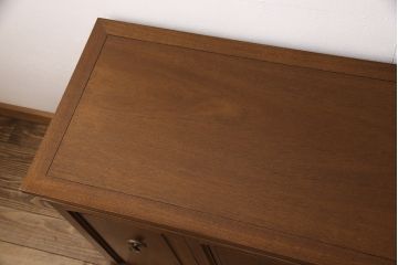 中古　DREXEL HERITAGE(ドレクセルヘリテイジ)　Triune(トライユン)　優雅な佇まいが魅力のクリデンザキャビネット(クレデンザ、サイドボード、リビングボード)(定価約66万円)(R-049003)