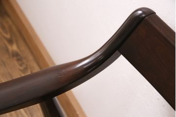 中古　松本民芸家具　#77型　ラッシ座(ガマ座)　なめらかな曲線が美しい曲肘チェア(アームチェア、椅子)(定価約23万円)(R-049008)