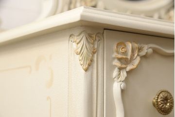 中古　イギリス製　ロココ様式　華やかなバラの装飾が印象的な可愛らしいドレッサー(定価約45万円)(鏡台)(R-049022)