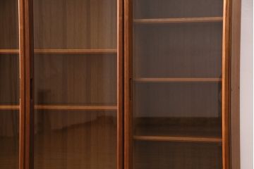 和製ヴィンテージ　日田工芸　温かみのある木肌が魅力のチーク材製キャビネット(収納棚、飾り棚、ビンテージ)(R-049023)