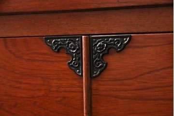 中古　民芸家具　衣装盆付き!赤みのある木肌が魅力の整理箪笥(収納タンス、ローボード、着物箪笥)(R-049031)