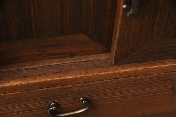 和製アンティーク　素朴な木肌が味わい深い、総桐材製の小箪笥(小物収納、引き出し、戸棚)(R-049039)