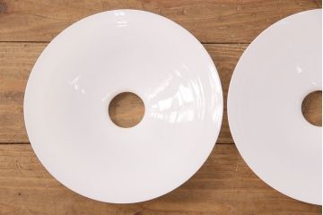 アンティーク照明　懐かしさ漂うレトロな平笠シェードの天井照明2個セット(ペンダントライト、天井照明)(R-049041)