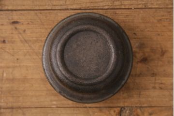 アンティーク雑貨　平芯・3分芯　金属製の油壺が味わいのある吊り下げオイルランプ(ランタン、灯油ランプ、ハンギングランプ)(R-049045)