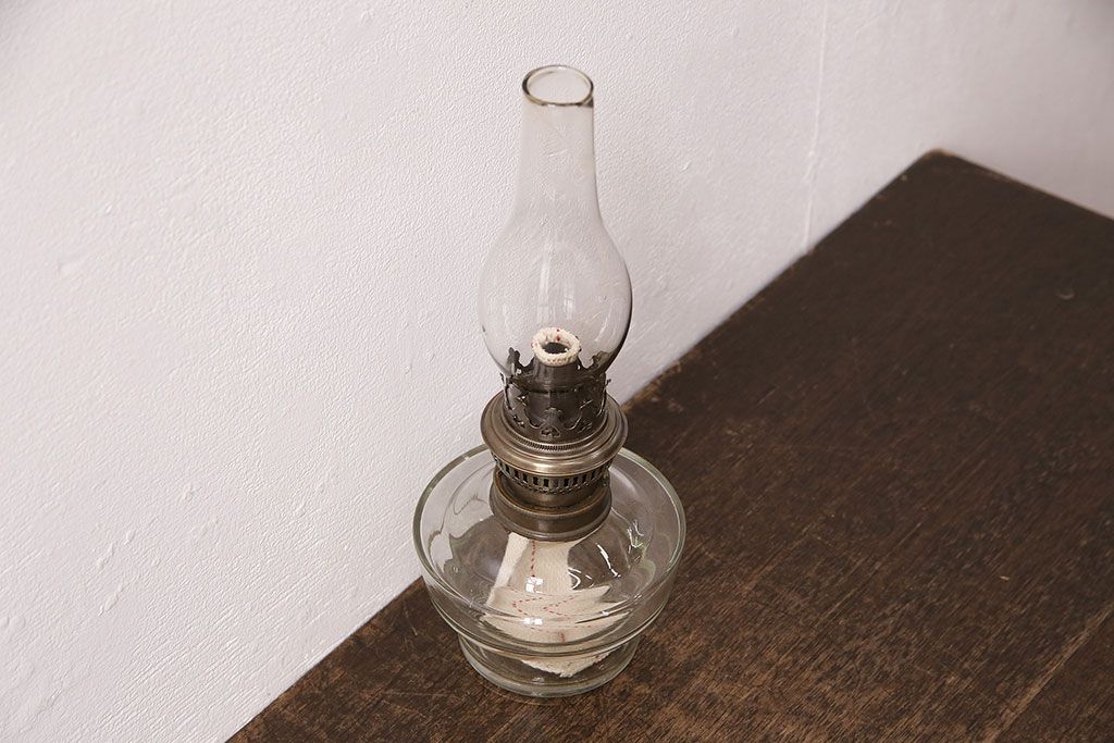 アンティーク雑貨　昭和初期　巻芯10番　お洒落な空間づくりに活躍するレトロなオイルランプ(テーブルランプ、スタンドライト)(R-049046)