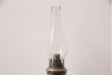 アンティーク雑貨　昭和初期　巻芯10番　お洒落な空間づくりに活躍するレトロなオイルランプ(テーブルランプ、スタンドライト)(R-049046)