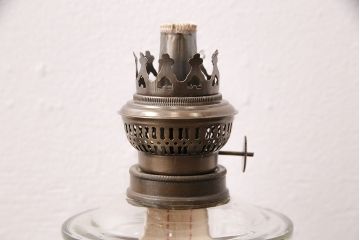 アンティーク雑貨　昭和初期　巻芯10番　お洒落な空間づくりに活躍するレトロなオイルランプ(テーブルランプ、スタンドライト)(R-049046)