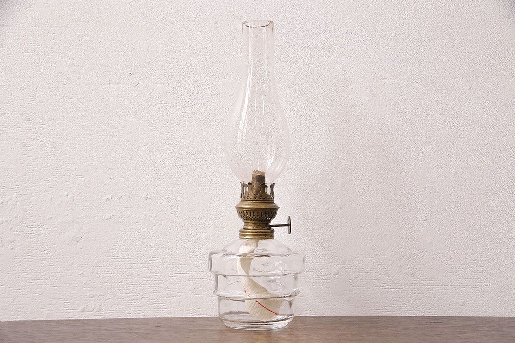 アンティーク雑貨　昭和初期　お洒落な空間づくりに活躍するレトロなオイルランプ(テーブルランプ、スタンドライト)(R-049047)