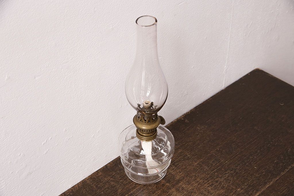 アンティーク雑貨　昭和初期　お洒落な空間づくりに活躍するレトロなオイルランプ(テーブルランプ、スタンドライト)(R-049047)