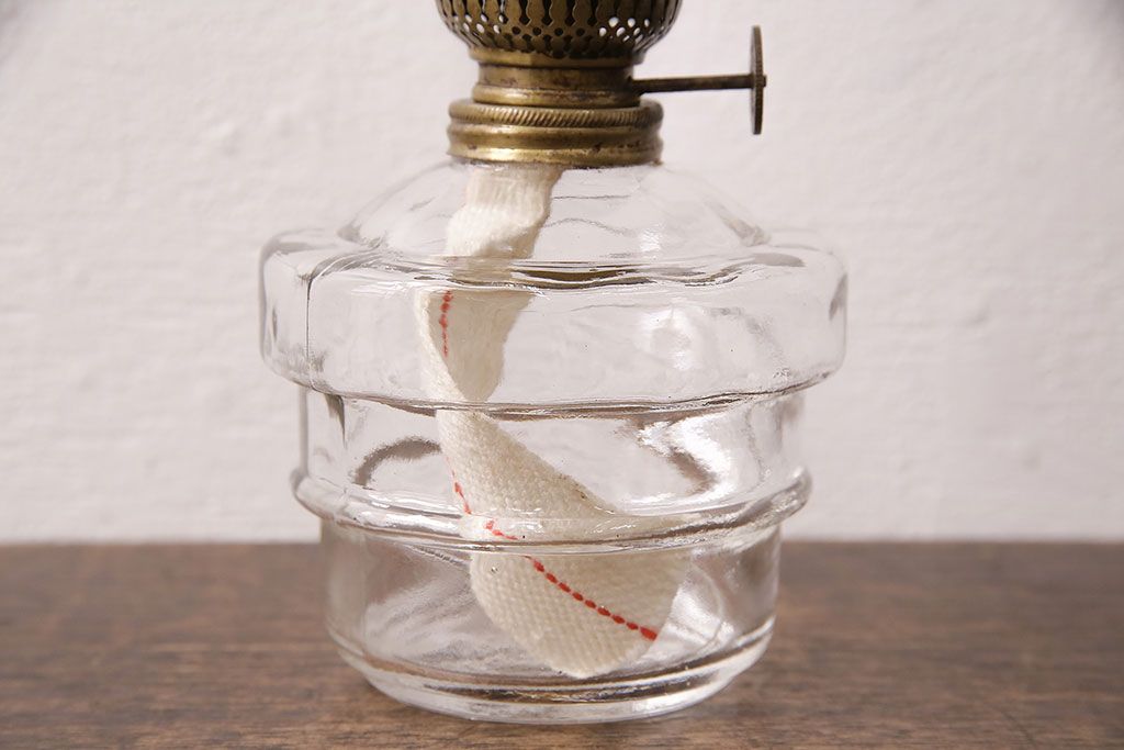 アンティーク雑貨　昭和初期　お洒落な空間づくりに活躍するレトロなオイルランプ(テーブルランプ、スタンドライト)(R-049047)