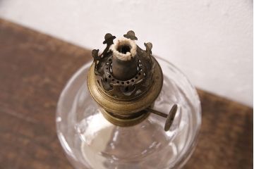 アンティーク雑貨　昭和初期　お洒落な空間づくりに活躍するレトロなオイルランプ(テーブルランプ、スタンドライト)(R-049047)