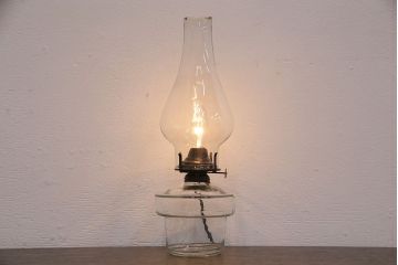 アンティーク照明　オイルランプリメイク　心和む雰囲気を演出してくれるテーブルランプ(スタンドライト、卓上照明)(R-049049)