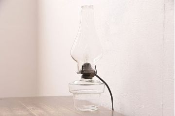 アンティーク照明　オイルランプリメイク　心和む雰囲気を演出してくれるテーブルランプ(スタンドライト、卓上照明)(R-049049)