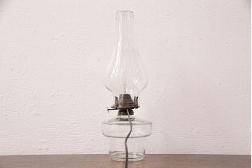 アンティーク照明　オイルランプリメイク　心和む雰囲気を演出してくれるテーブルランプ(スタンドライト、卓上照明)(R-049049)