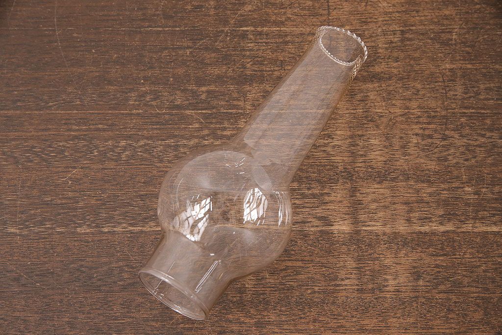 アンティーク照明　オイルランプリメイク　ノスタルジックな雰囲気をあじわえるテーブルランプ(スタンドライト、卓上照明)(R-049050)