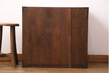 和製アンティーク　明治大正期　総桐材　使い込まれた木の風合いと飾り金具が味わい深い小箪笥(引き出し、チェスト、桐箪笥、収納箪笥、桐たんす)(R-049056)