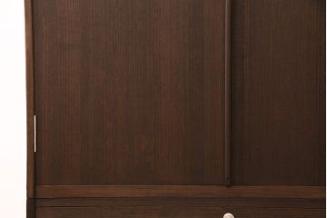 中古　美品　引手が美しい!上品な佇まいが魅力的な国産の総桐箪笥(並厚、桐たんす)(ワードローブ、洋服タンス、桐たんす)(R-049064)