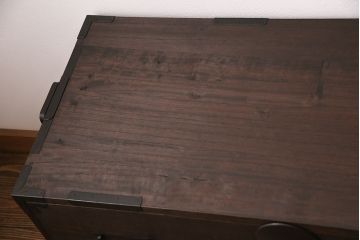和製アンティーク　新潟産　落ち着いた和の雰囲気を醸し出す桐材製の重ね箪笥(引き出し、チェスト、桐箪笥、桐タンス、和たんす、収納箪笥、時代箪笥)(R-049065)