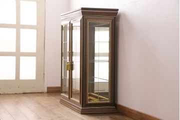 中古　美品　イタリア輸入家具　クラシカルな佇まいが魅力のキュリオケース(ガラスケース、キャビネット、飾り棚、コレクションケース)(定価約39万円)(R-049066)