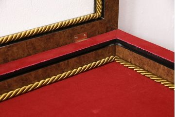 中古　美品　イタリア輸入家具　クラシカルな佇まいが魅力のキュリオケース(ガラスケース、キャビネット、飾り棚、コレクションケース)(定価約39万円)(R-049066)