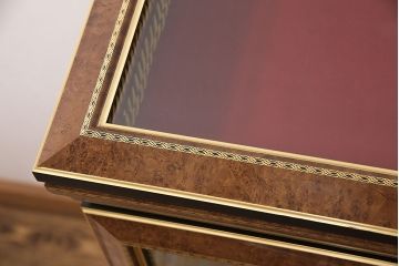 中古　美品　イタリア輸入家具　クラシカルな佇まいが魅力のキュリオケース(ガラスケース、キャビネット、飾り棚、コレクションケース)(定価約39万円)(R-049066)