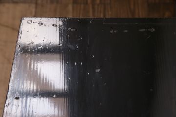 和製アンティーク　前面桐材・天板側面漆塗り　上質な和の趣溢れる小箪笥(小物収納、引き出し、収納箪笥)(R-049069)
