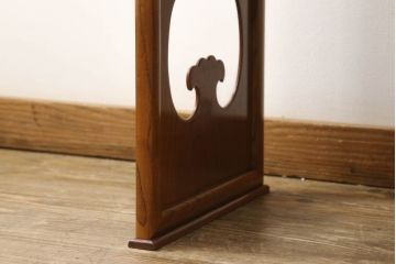 中古　美品　総ケヤキ材　黄みがかった木色と美しい杢目が魅力のぬくもり溢れる文机(片袖机、座机)(R-049072)