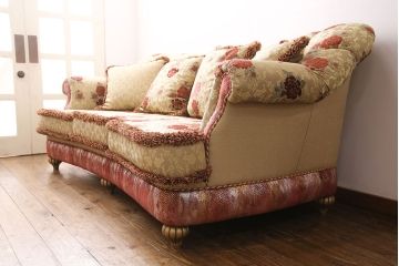 中古　イタリア輸入家具　優美でロマンチックな雰囲気が魅力的なソファ&クッションセット(定価約90万円)(3人掛けソファ)(R-049074)
