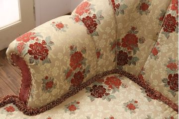 中古　イタリア輸入家具　優美でロマンチックな雰囲気が魅力的なソファ&クッションセット(定価約90万円)(3人掛けソファ)(R-049074)