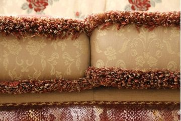 中古　イタリア輸入家具　優美でロマンチックな雰囲気が魅力的なソファ&クッションセット(定価約90万円)(3人掛けソファ)(R-049074)