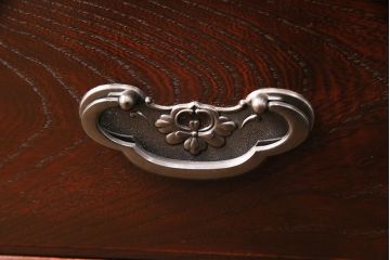 中古　極美品　国産　ケヤキ・杉材　造りの良さが素晴らしい手造り家具の飾り棚(陳列棚、引き出し)(R-049080)