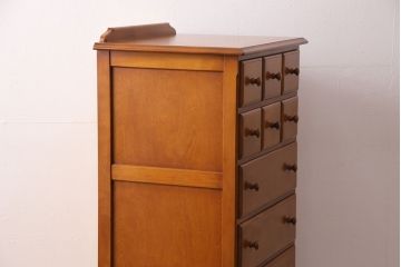 中古　横浜クラシック家具　ダニエル(daniel)　引き出し10杯が嬉しい!木の温もりを感じるチェスト(引き出し、整理タンス)(R-049081)