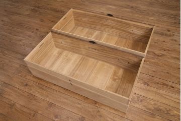 和製アンティーク　天板・脚付きリメイク　落ち着いた和の雰囲気を醸し出す総桐材製の鉄脚付きローボード(テレビボード、テレビ台、引き出し、チェスト)(R-049082)