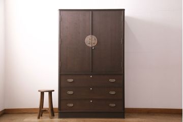 中古　美品　松永修一作　胴丸　柾目が美しい!上品な雰囲気が魅力の総桐箪笥(衣装箪笥、着物箪笥、和タンス、桐たんす)(定価約120万円)(R-049084)