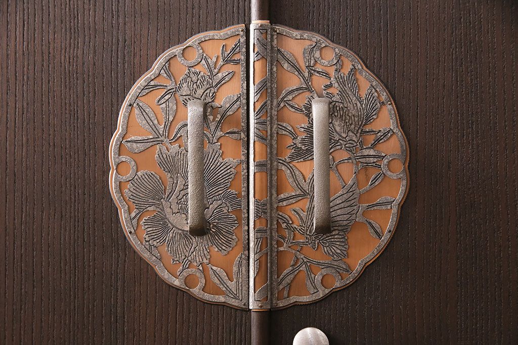 中古　美品　松永修一作　胴丸　柾目が美しい!上品な雰囲気が魅力の総桐箪笥(衣装箪笥、着物箪笥、和タンス、桐たんす)(定価約120万円)(R-049084)