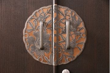 中古　美品　松永修一作　胴丸　柾目が美しい!上品な雰囲気が魅力の総桐箪笥(衣装箪笥、着物箪笥、和タンス、桐たんす)(定価約120万円)(R-049084)