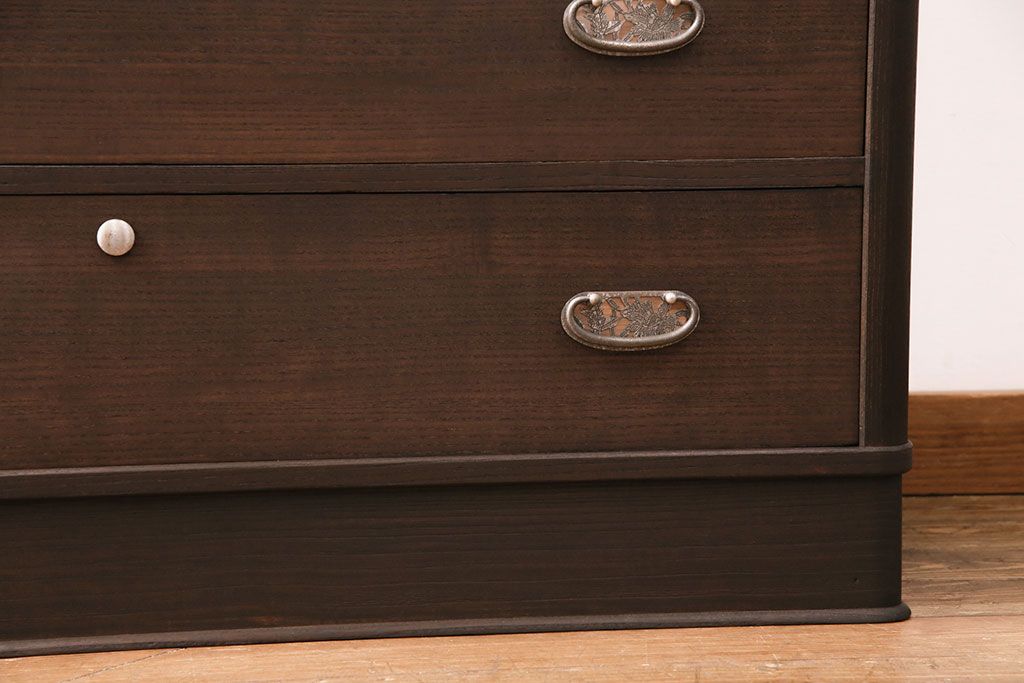 中古　美品　松永修一作　胴丸　柾目が美しい!上品な雰囲気が魅力の総桐箪笥(衣装箪笥、着物箪笥、和タンス、桐たんす)(定価約120万円)(R-049084)