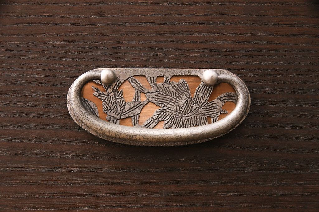 中古　美品　松永修一作　胴丸　柾目が美しい!上品な雰囲気が魅力の総桐箪笥(衣装箪笥、着物箪笥、和タンス、桐たんす)(定価約120万円)(R-049084)