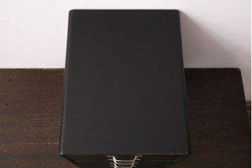 和製アンティーク　品の良さを感じさせる、マットブラックペイントの小引き出し(小物収納、卓上収納)(R-049085)