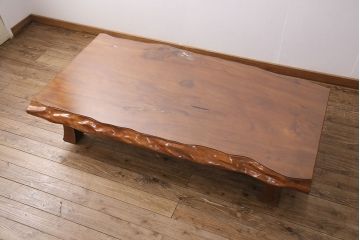 中古　民芸家具　ガラス天板付き　最高級品!屋久杉一枚板の天板が贅沢な座卓(定価約350万円)(センターテーブル、漆塗り)(R-049089)