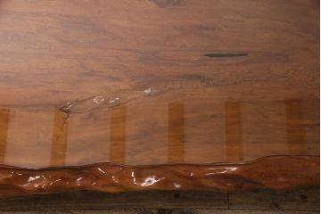 中古　民芸家具　ガラス天板付き　最高級品!屋久杉一枚板の天板が贅沢な座卓(定価約350万円)(センターテーブル、漆塗り)(R-049089)