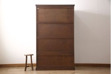 中古　北海道民芸家具　鏡付き　上品な佇まいが洗練された雰囲気を醸し出すワードローブ(洋服タンス、洋服箪笥)(R-049091)
