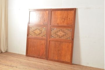 アンティーク建具　板部一枚板　芸術品のように美しい組子が目を惹く帯戸2枚セット(ガラス帯戸、組子帯戸、引き戸、建具)(R-049094)