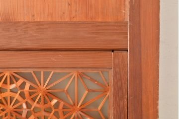 アンティーク建具　板部一枚板　芸術品のように美しい組子が目を惹く帯戸2枚セット(ガラス帯戸、組子帯戸、引き戸、建具)(R-049094)