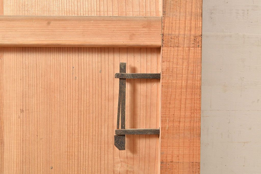 アンティーク建具　明治期　枠(欅材)　板(杉材)　漆塗りが上質な雰囲気を高める蔵戸1枚　(R-049095)