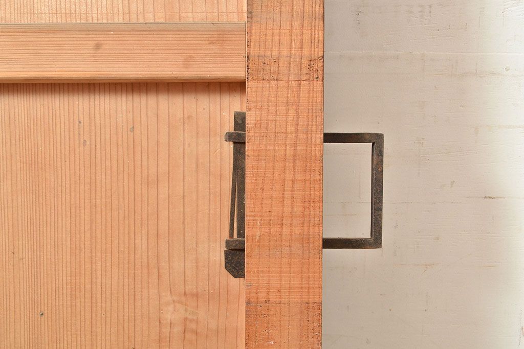 アンティーク建具　明治期　枠(欅材)　板(杉材)　漆塗りが上質な雰囲気を高める蔵戸1枚　(R-049095)