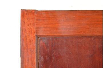 アンティーク建具　枠・ケヤキ材、板・スギ材　漆塗りが上質な雰囲気を高める蔵戸(引き戸、玄関戸)(R-049095)