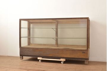 和製アンティーク　引き出し付き　ナラ材製のレトロなガラスケース(ショーケース、陳列棚、店舗什器)(R-049106)