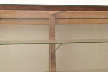 和製アンティーク　引き出し付き　ナラ材製のレトロなガラスケース(ショーケース、陳列棚、店舗什器)(R-049106)