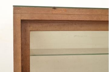 和製アンティーク　引き出し付き　ナラ材製のレトロなガラスケース(ショーケース、陳列棚、店舗什器)(R-049106)